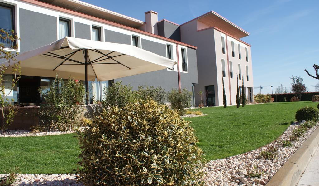 Hotel Corte Quadri ロニーゴ エクステリア 写真