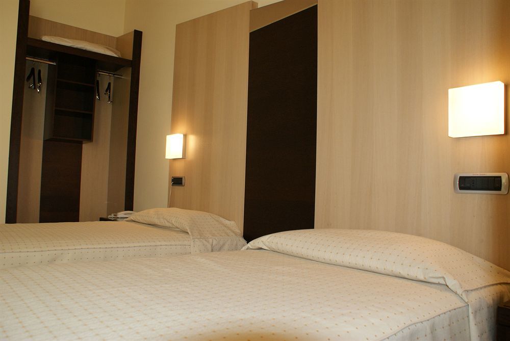 Hotel Corte Quadri ロニーゴ エクステリア 写真