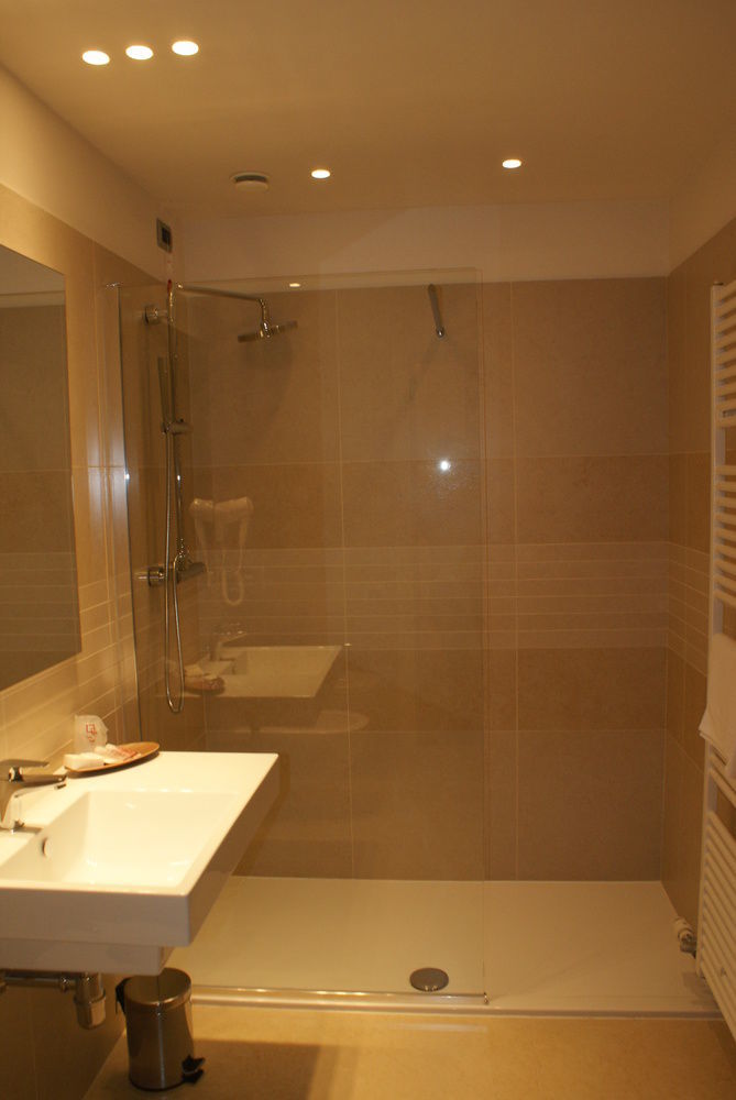 Hotel Corte Quadri ロニーゴ エクステリア 写真